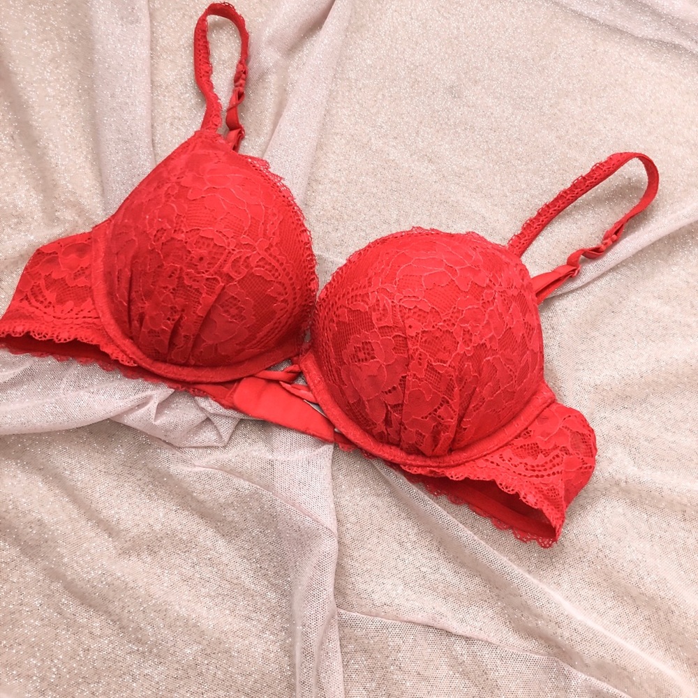 Victoria’s Secret miraculous bra